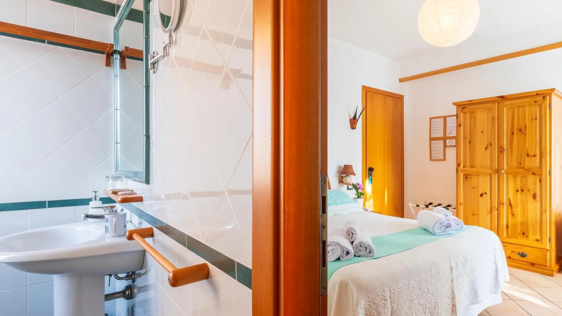 Domus De Janas Sul Mare Hotel Bari Sardo Italy