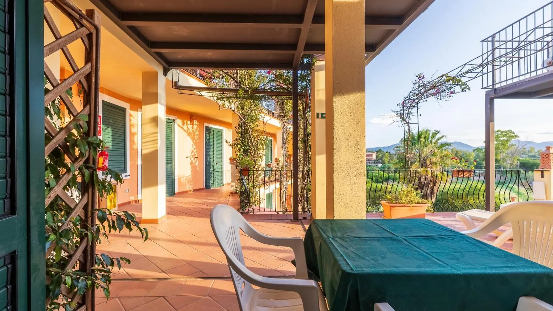 Domus De Janas Sul Mare Hotel Bari Sardo