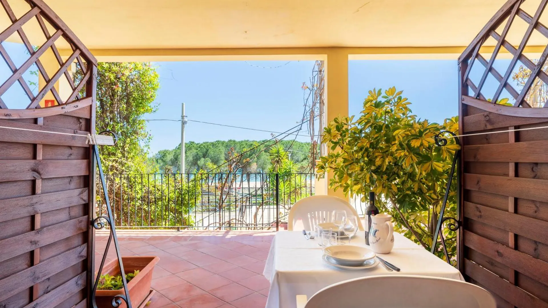 Domus De Janas Sul Mare Hotel Bari Sardo