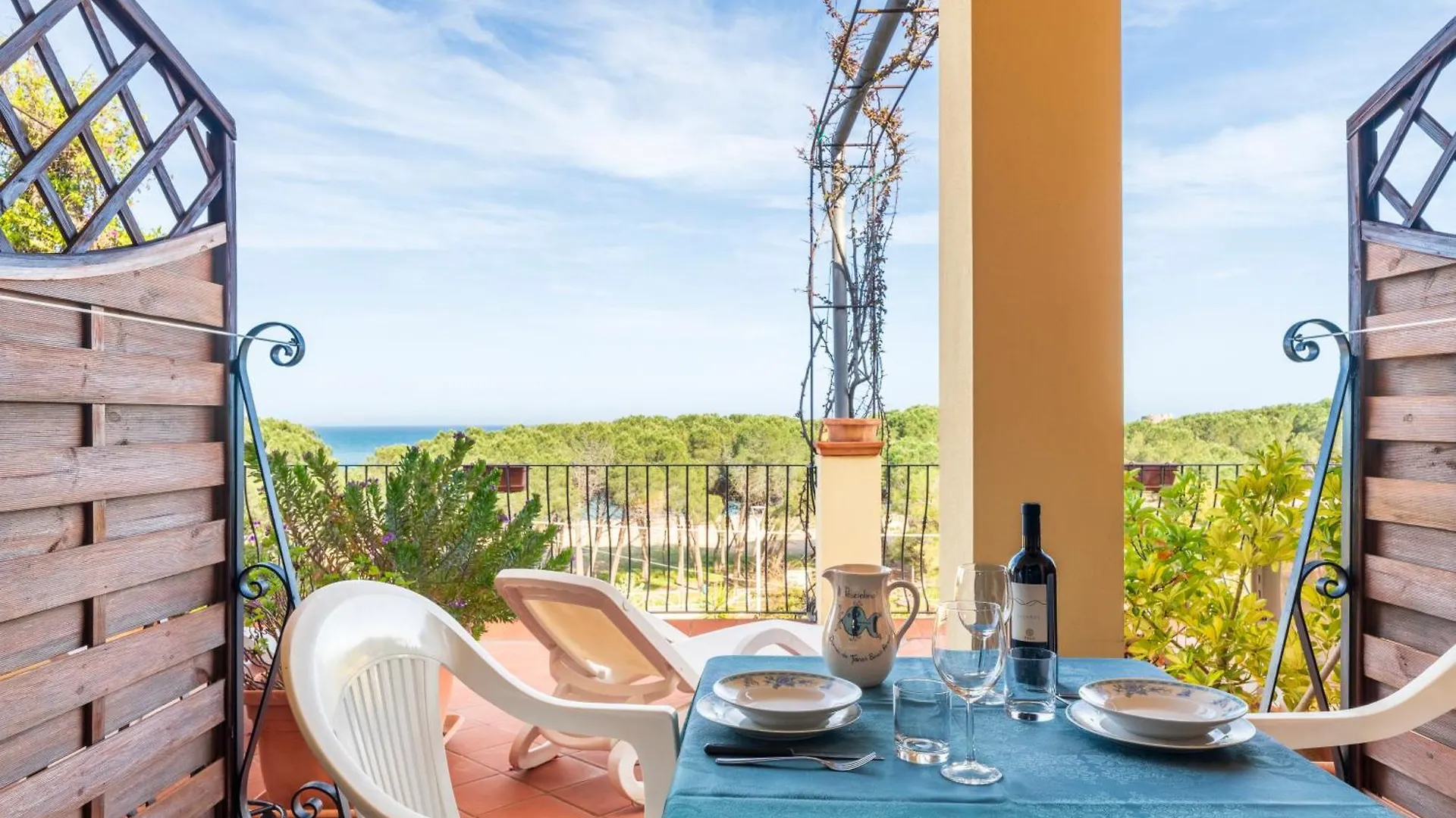 ***  Domus De Janas Sul Mare Hotel Bari Sardo Italië