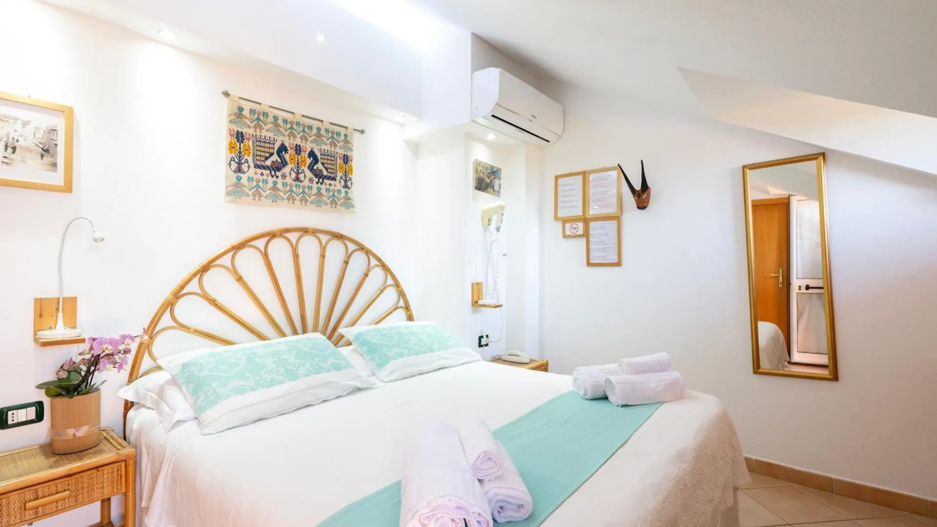 Domus De Janas Sul Mare Hotel Bari Sardo